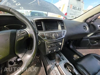 2018 Nissan Pathfinder SL - miniatura 10