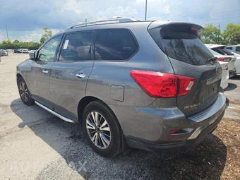 2018 Nissan Pathfinder SL - miniatura 5