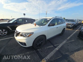 2018 Nissan Pathfinder SL