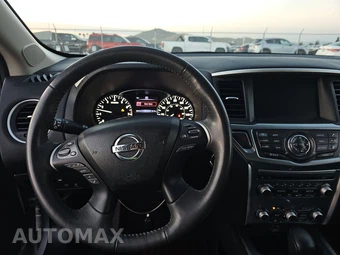 2018 Nissan Pathfinder SL – miniatura 11