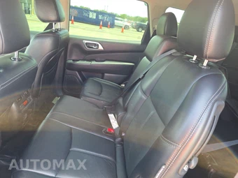 2018 Nissan Pathfinder SL – miniatura 13