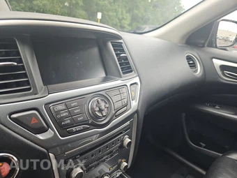 2018 Nissan Pathfinder SL – miniatura 11