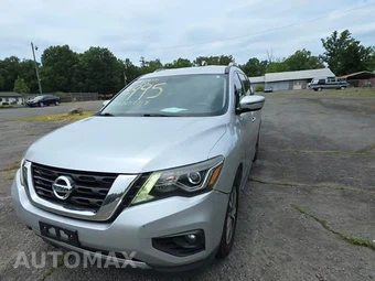 2018 Nissan Pathfinder SV