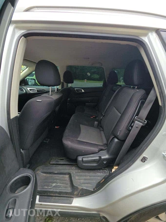 2018 Nissan Pathfinder SV – miniatura 10