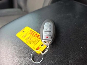 2018 Nissan Pathfinder SV – miniatura 5