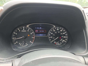 2018 Nissan Pathfinder SV – miniatura 6