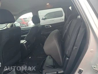 2018 Nissan Pathfinder SV – miniatura 13