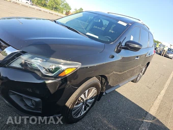2018 Nissan Pathfinder SV