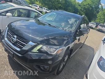 2018 Nissan Pathfinder SV