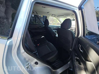 2018 Nissan Rogue S - miniatura 16