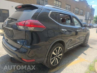 2018 Nissan Rogue SL – miniatura 3