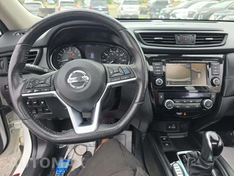 2018 Nissan Rogue SL – miniatura 10