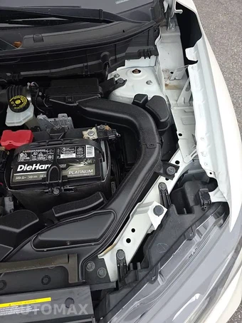 2018 Nissan Rogue SL – miniatura 24