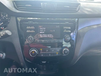 2018 Nissan Rogue Sport S - miniatura 10