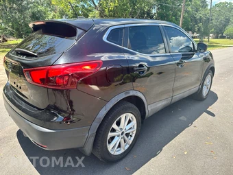 2018 Nissan Rogue Sport S - miniatura 3