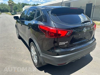 2018 Nissan Rogue Sport S - miniatura 4