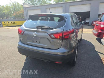 2018 Nissan Rogue Sport S - miniatura 3