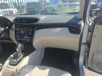 2018 Nissan Rogue Sport SV - miniatura 19