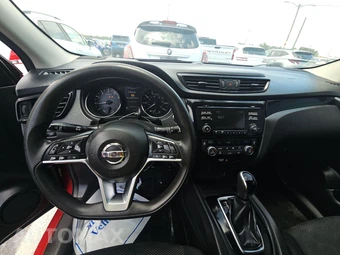 2018 Nissan Rogue Sport SV - miniatura 11