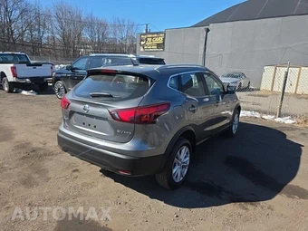 2018 Nissan Rogue Sport SV - miniatura 4