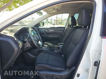 2018 Nissan Rogue SV – miniatura 7