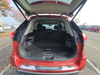 2018 Nissan Rogue SV - miniatura 16