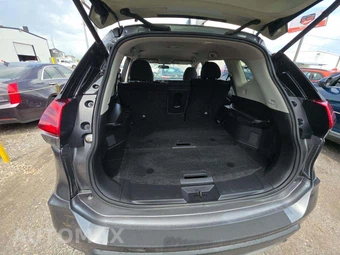 2018 Nissan Rogue SV - miniatura 14