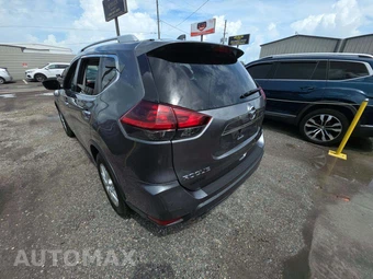 2018 Nissan Rogue SV - miniatura 2
