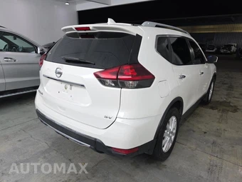 2018 Nissan Rogue SV - miniatura 4