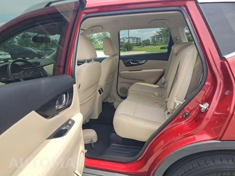 2018 Nissan Rogue SV – miniatura 10