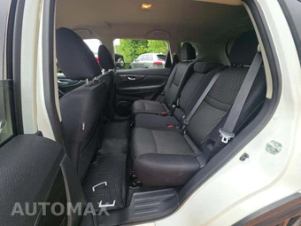2018 Nissan Rogue SV – miniatura 13