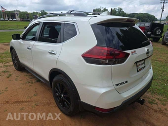 2018 Nissan Rogue SV – miniatura 2