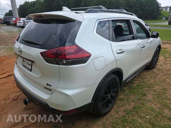 2018 Nissan Rogue SV – miniatura 3