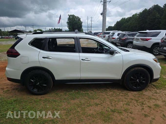 2018 Nissan Rogue SV – miniatura 4
