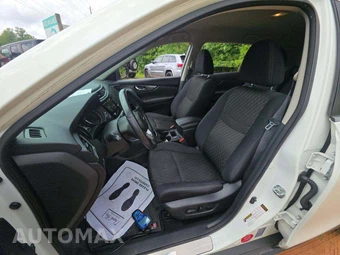 2018 Nissan Rogue SV – miniatura 6