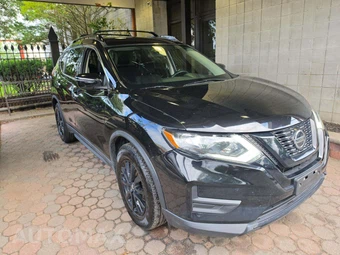 2018 Nissan Rogue SV - miniatura 4