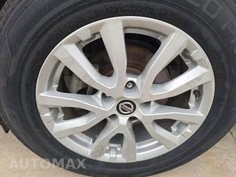 2018 Nissan Rogue SV - miniatura 23