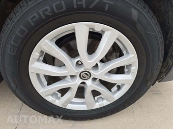 2018 Nissan Rogue SV - miniatura 26