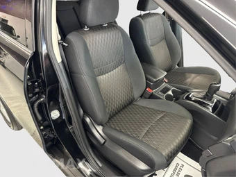 2018 Nissan Rogue SV - miniatura 12