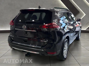 2018 Nissan Rogue SV - miniatura 4