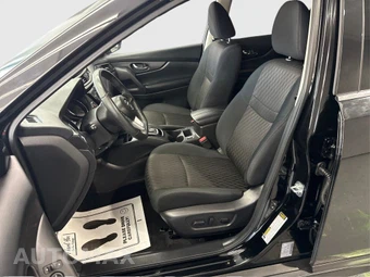 2018 Nissan Rogue SV - miniatura 9