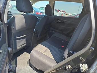 2018 Nissan Rogue SV – miniatura 13