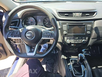 2018 Nissan Rogue SV – miniatura 10