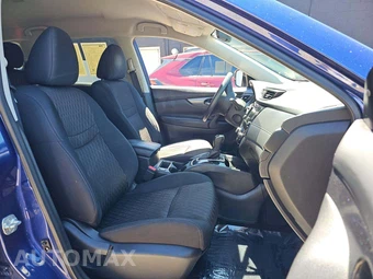 2018 Nissan Rogue SV – miniatura 18