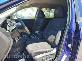 2018 Nissan Rogue SV – miniatura 6
