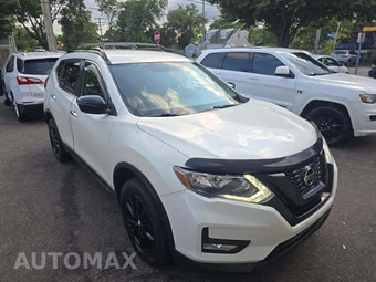 2018 Nissan Rogue SV - miniatura 4