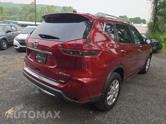 2018 Nissan Rogue SV – miniatura 3