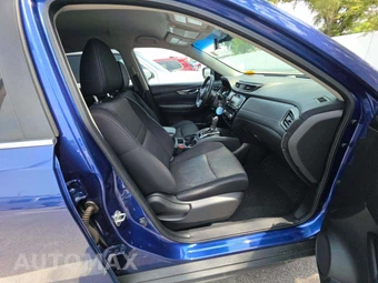 2018 Nissan Rogue SV – miniatura 18