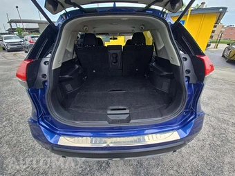 2018 Nissan Rogue SV – miniatura 11