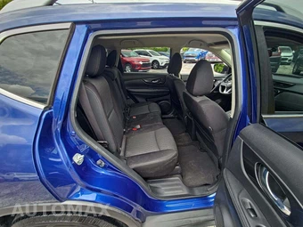 2018 Nissan Rogue SV – miniatura 13